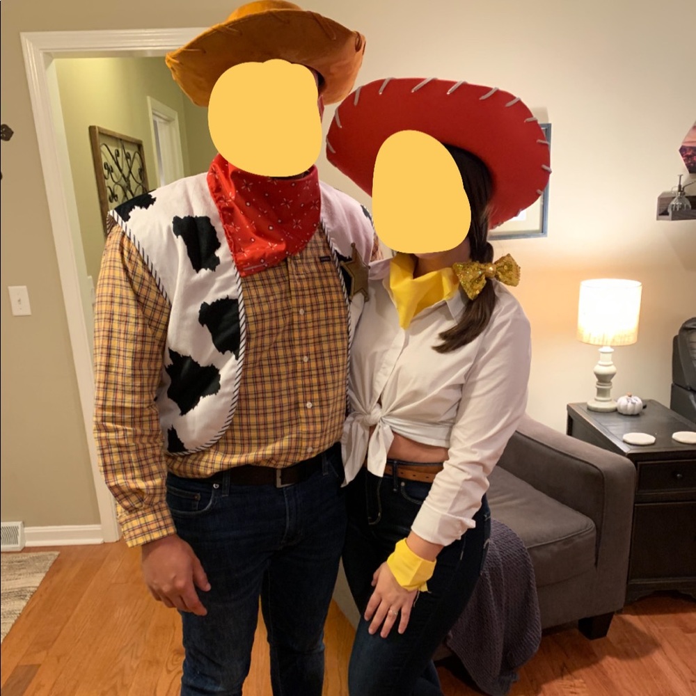 🚫SOLD🚫Woody and Jessie Halloween costumes
